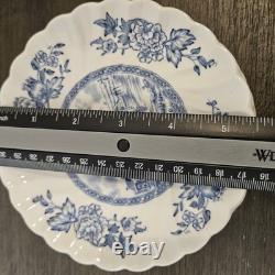 Johnson Brothers TULIP TIME BLUE, WHITE Background 25 Piece Set FOUR SETTINGS