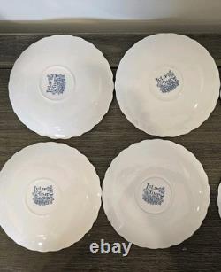Johnson Brothers TULIP TIME BLUE, WHITE Background 25 Piece Set FOUR SETTINGS