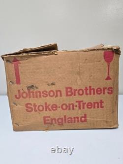 Johnson Brothers The Friendly Village (20 Piece Set) Plates/ Bowls/ Tea Cups