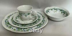 Johnson Brothers VINTAGE BLUE GREEN 20 Piece Set 4 PLACE SETTINGS NEW IN BOX