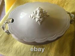 Johnson Brothers Vegetable Server or Soup Tureen. Pre loved, Good Condition