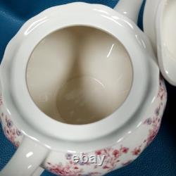 Johnson Brothers Villa Roses Teapot w Lid RARE Pattern Made in England Johnson Brothers Villa Roses Teapot w Lid RARE Pattern Made in England