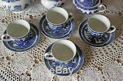 Johnson Brothers WILLOW BLUE 13 Piece Tea Set Tea Pot Orig Box Mint Condition