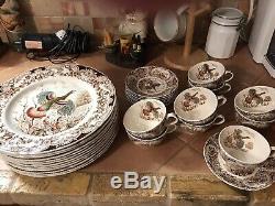 Johnson Brothers Windsor Ware Wild Turkeys 11+1 Dinner Plates 9 Cups 9 Saucers