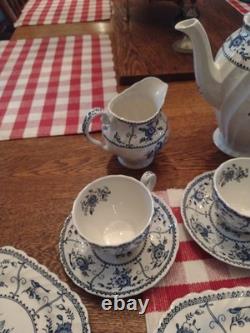 Johnson brothers china dinnerware sets vintage