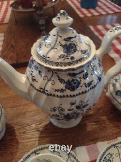 Johnson brothers china dinnerware sets vintage