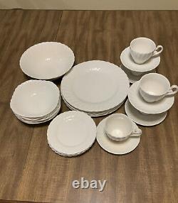 Johnson brothers dinnerware set 32 Pieces, Made In England White Swirl