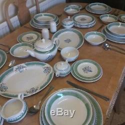 Johnson's brothers porcaline dinner service full set in excellent condition