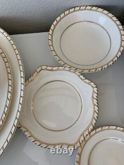 Johnsons Brothers England Old English Cream With Gold Bands 10 Dinner Plate