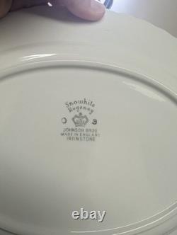 KE Set of 50 Pieces Vintage Johnson Brothers Snowhite Regency White Dishes