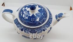 Large Vintage Johnson Bros. Blue Willow Teapot & Lid, England, VGC, No Chips/Cracks