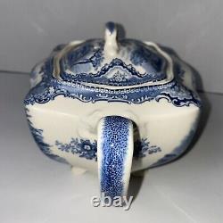 Old Britain Castles Blue by Johnson Brothers England teapot with lid EXCELLENT