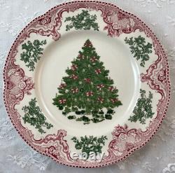 Old Britain Castles Green Christmas Tree 4 Dinner Plates Johnson Brothers New