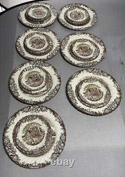 SEVEN Johnson Brothers Heritage Hall Brown 5-Piece Settings + Serving Dishes