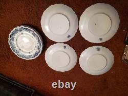 Set Of 8 Johnson Bros Dartmouth 9 7/8 In Dinner Plates Rare Pattern