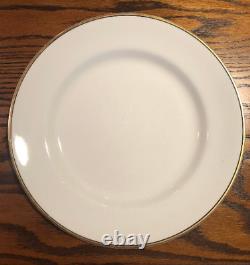Set of 12 Grosvenor China Dinner Plates by The Johnson Brothers