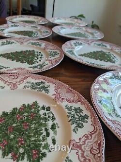 Set of 8 Dinner Plates Johnson Brothers Old Britain Castles Pink Christmas