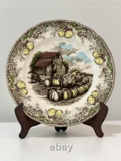 The Friendly Village by Johnson Bros. Fall Luncheon Plates Set 4 RARE & NWT