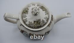 The Friendly Village by Johnson Brothers Tea Pot Sugar Maples Made England 1 qt
