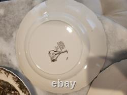 VINTAGE 1950s SET OF 16 JOHNSON BROS FAMILY VILLAGE DINNER PLATES (1 REPAIRED)