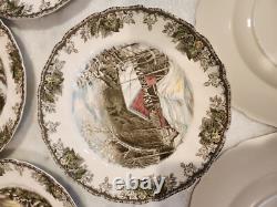 VINTAGE 1950s SET OF 16 JOHNSON BROS FAMILY VILLAGE DINNER PLATES (1 REPAIRED)