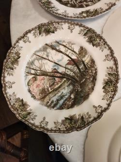 VINTAGE 1950s SET OF 16 JOHNSON BROS FAMILY VILLAGE DINNER PLATES (1 REPAIRED)