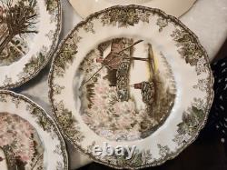 VINTAGE 1950s SET OF 16 JOHNSON BROS FAMILY VILLAGE DINNER PLATES (1 REPAIRED)