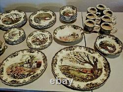 VINTAGE JOHNSON Brothers FRIENDLY VILLAGE Multi-Color MADE in ENGLAND 43-Piece