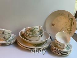 VTG 50s JOHNSON BROS. WILDFLOWER & BUTTERFLY DINNER PLACE-SET FOR 4 + EXTRA PC