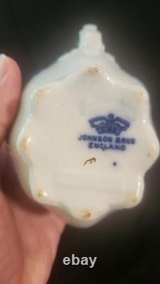 VTG 6 Johnson Bros England Pitcher White Blue with Gold Trim