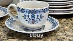 VTG Johnson Brothers Hearts & Flowers 24 Pc Dinnerware Set England Old Granite