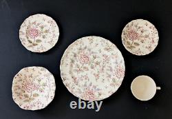 VTG Johnson Brothers Rose Chintz 5 PCS, 4 Place Settings, England
