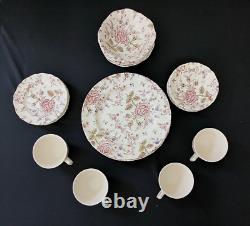VTG Johnson Brothers Rose Chintz 5 PCS, 4 Place Settings, England