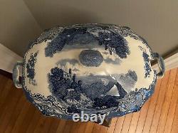 Vintage England Old Britain Castles / Blue Johnson Brothers Soup Tureen