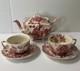 Vintage English Chippendale Johnson Brothers Coffee/teapot With2 Cups & Saucers