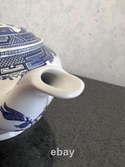Vintage Johnson Bros. Blue Willow Large Teapot & Lid England 2nd