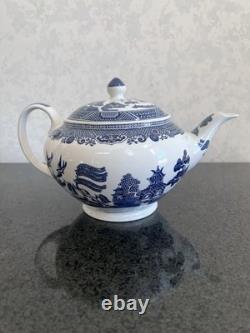 Vintage Johnson Bros. Blue Willow Large Teapot & Lid England 2nd