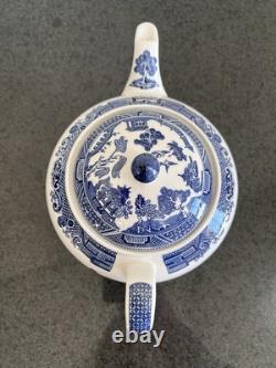 Vintage Johnson Bros. Blue Willow Large Teapot & Lid England 2nd
