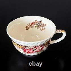 Vintage Johnson Bros Devonshire 12 Piece Set Made In England 10308