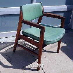 Vintage Johnson Bros Mid-Century Leather Walnut Danish Modern Arm Chair 1960s