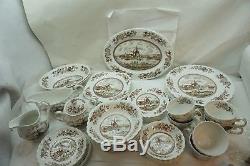 Vintage Johnson Brothers China Tulip Time 50 Pc Service Dinnerware England Brown