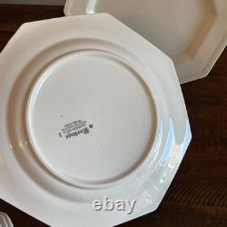 Vintage Johnson Brothers England Heritage White 10Dinner Plates Set Of 8