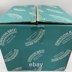 Vintage Johnson Brothers Friendly Village Soup Tureen 6.5 PT Bowl Lid No Spoon