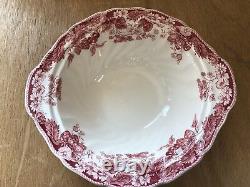 Vintage Johnson Brothers STRAWBERRY FAIR Round Covered Vegetable Bowl w Lid