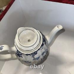 Vintage Johnson Brothers Tulip time Teapot Coffee Pot