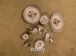 Vintage dinner set excellent condition England platters Jamestown Johnson Bros