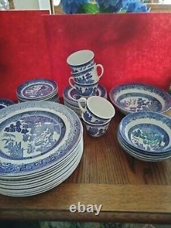 Vintage johnson brothers Blue Willow China Downsizing Dinner Set 48 pieces